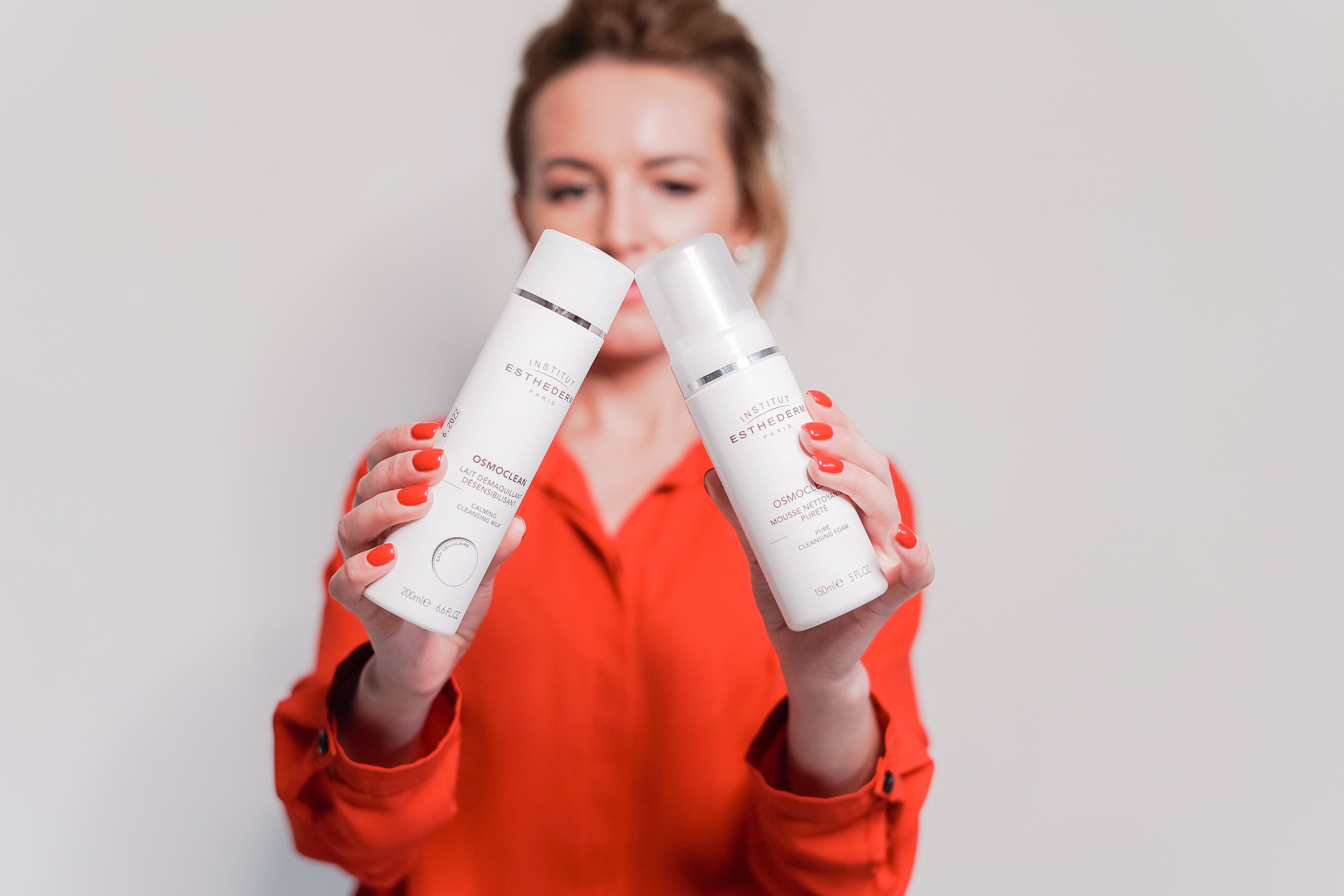 Contoh Foto Profil Saat Mempromosikan Produk